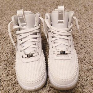 lunar force 1 duckboot (gs) 5.5Y